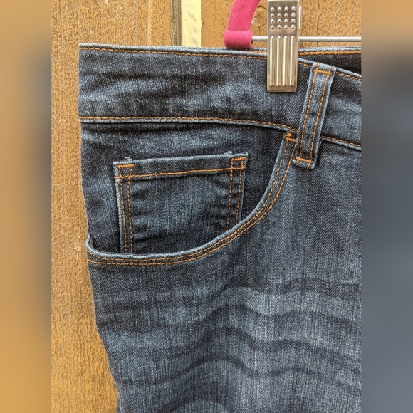 Old Navy Plus Size Flare Jeans Sz. 24W - Picture 2 of 6